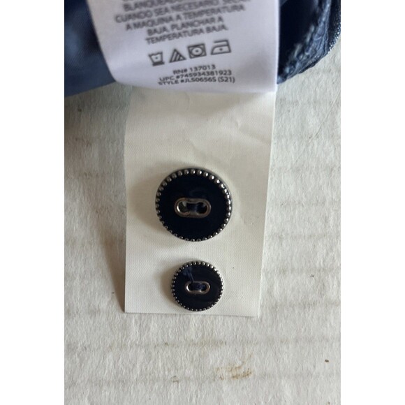 Isaac Mizrahi Shorts Women’s 14 Blue Chambray Cotton Slant Pockets Travel Beach - Picture 5 of 13